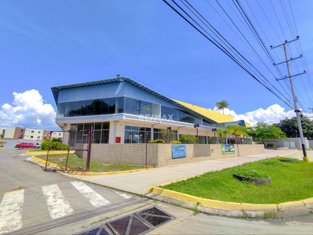277264  En venta excelente local comercial 70m2, en obra gris, ubicado en Planta Baja PB, se encuent